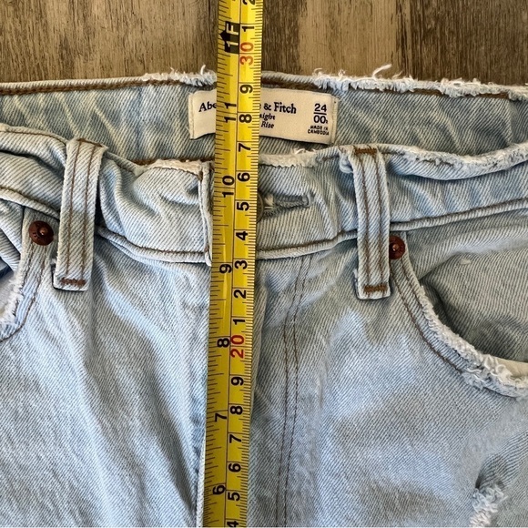 Abercrombie & Fitch Curve Love Ultra High Rise 90s Straight Jean Light Destroy - Picture 9 of 12